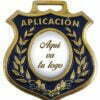 Medalla de aplicación con logo o escudo de tu escuela pintada a mano